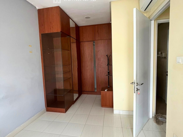 DIJUAL RUMAH SIAP HUNI BISA KPR BEBAS BANJIR SUPER STRATEGIS DI PARADISE SERPONG CITY 1