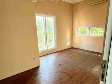 DIJUAL RUMAH CANTIK SIAP HUNI SUPER STRATEGIS DI BINTARO SEKTOR 9 TANGSEL BISA KPR