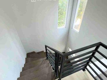DIJUAL RUMAH CANTIK SIAP HUNI SUPER STRATEGIS DI BINTARO SEKTOR 9 TANGSEL BISA KPR