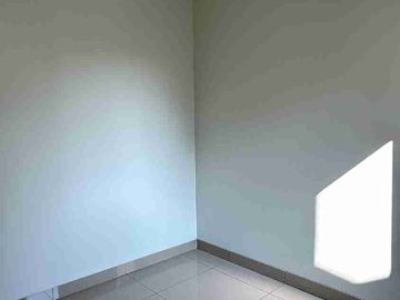 🏡 DISEWAKAN RUMAH BRAND NEW – SUMMARECON CROWN GADING