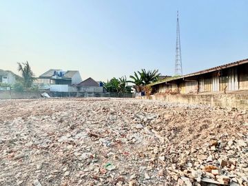 Lokasi Jalan Raya!! Dijual Tanah Kavling Jakarta Barat Luas 937 Meter Siap Bangun Deket Tol Jorr