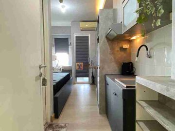 Studio Green Bay Pluit Modern Industrial Tropical – One Stop Living Terhubung Baywalk Mall,  Fasilitas Security 24jam, Kolam Renang, Gym, Ruang serbaguna,lapangan basket,resepsionis dan lobby
