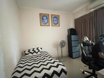Dijual cepat rumah hoek dalam cluster grand galaxy city bekasi