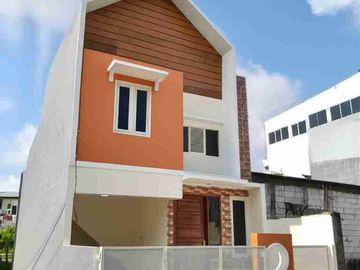 Dijual Rumah Di Tambak Medokan Ayu Rungkut Surabaya