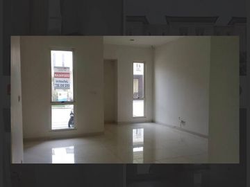 DIJUAL RUMAH CANTIK 2 LANTAI SIAP HUNI LOKASI STRATEGIS DI SUTERA LEORA (AR88/RN)