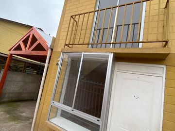 **SE ARRIENDA CASA EN VILLA SANTA MARÍA - BUIN**