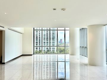 FL: Brand New 3BR Unit at Park Central Towers, Makati.