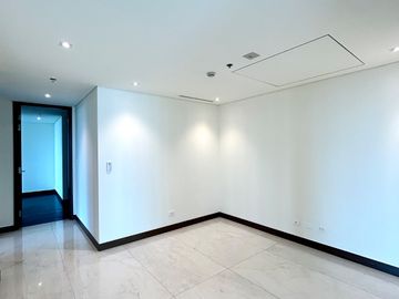 FL: Brand New 3BR Unit at Park Central Towers, Makati.