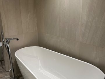 FL: Brand New 3BR Unit at Park Central Towers, Makati.
