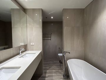 FL: Brand New 3BR Unit at Park Central Towers, Makati.