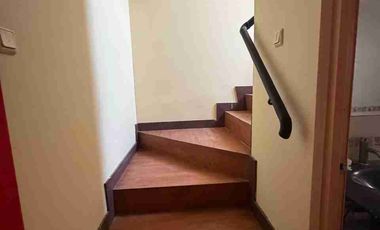 DIJUAL Rumah 2 Lantai Siap Huni Di Kota Wisata