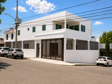 Casa en venta nueva en Jardines de la Cruz con espacio en PB multiusos