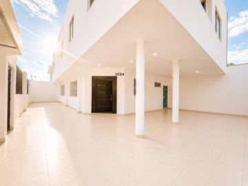 Casa en venta nueva en Jardines de la Cruz con espacio en PB multiusos