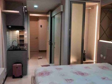 Disewakan apartem Amor studio interior bagus langsung connecting dg mall pakuwon city