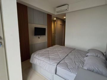 Dijual Apartemen Gold Coast Pik, 1Br, 34 M², Fully Furnished, View Pool, Rp 1,1 M Nego