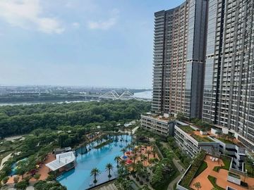 Dijual Apartemen Gold Coast Pik, 1Br, 34 M², Fully Furnished, View Pool, Rp 1,1 M Nego
