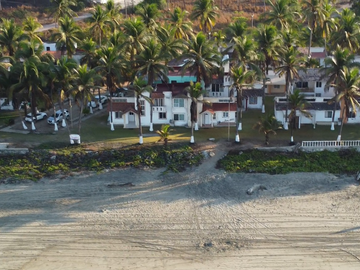 3 Villas frente al mar + negocio de rentas vacacionales en michoacan