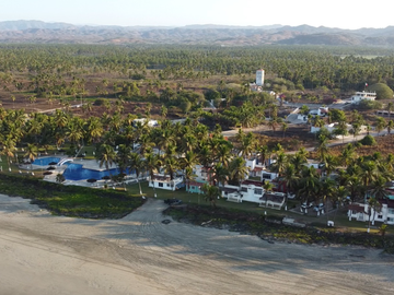 3 Villas frente al mar + negocio de rentas vacacionales en michoacan