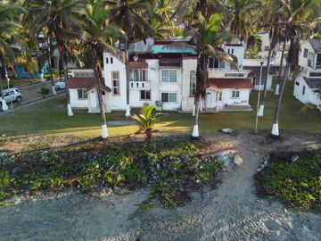 3 Villas frente al mar + negocio de rentas vacacionales en michoacan