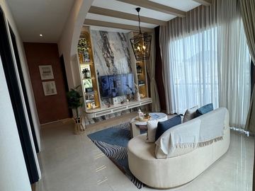 #Dijual Rumah Mediterranean 3 Lantai dengan Kawasan Lengkap Cluster Zephira Malta, di Citra 8 Jakarta Barat