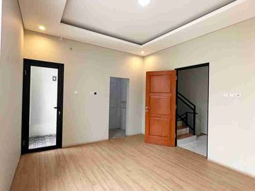 Rumah Scandinavian dekat tol Cibubur stasiun LRT Cibubur