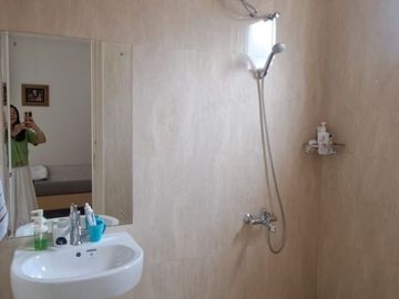 Jual Sewa LUXURY HOUSE  FULLY FURNISHED SIAP HUNI Cluster BELLANO GADING SERPONG