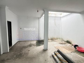 Dijual Rumah Hook 2 Lantai Villa Rafflesia Batam Centre