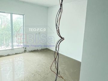 Dijual Rumah Hook 2 Lantai Villa Rafflesia Batam Centre