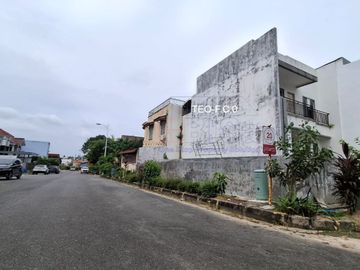 Dijual Rumah Hook 2 Lantai Villa Rafflesia Batam Centre