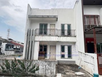 Dijual Rumah Hook 2 Lantai Villa Rafflesia Batam Centre