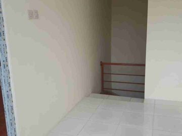 dijual rumah 2 lantai di citra raya Cikupa cluster pesona