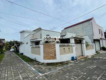 Dijual Rumah Hook Terawat Area Danau Danau Sawojajar Malang