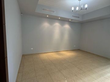 RENTA CASA GRANDE