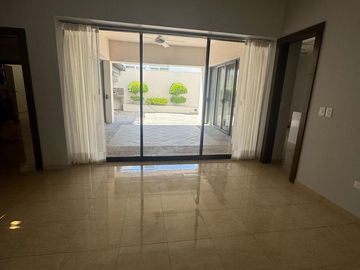 RENTA CASA GRANDE