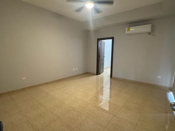 RENTA CASA GRANDE