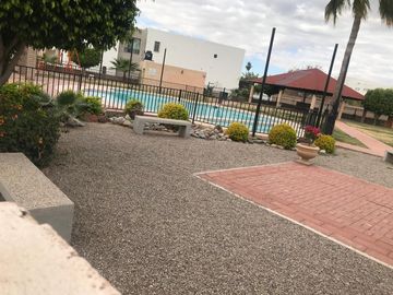 RENTA CASA GRANDE