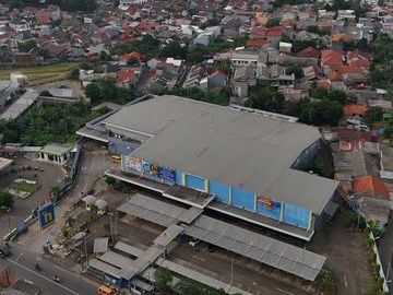Dijual bangunan komersial 1,3Ha di jl tole iskandar depok