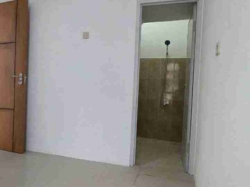 Rumah 2 Lantai Harga 1 Lantai, Strategis di Cipayung Depok