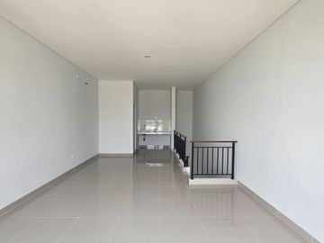 RUKO 2 LT BARU GRESS DI ILLAGO GRANDE GADING SERPONG TANGERANG