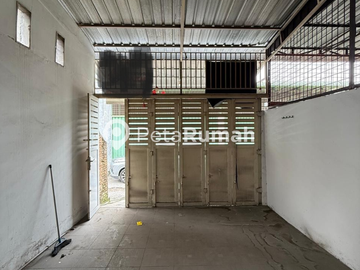 DIJUAL RUMAH JALAN HM YAMIN GANG BIDAN - MEDAN PERJUANGAN  (indra & hanny)