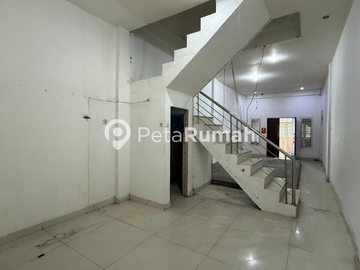 DIJUAL RUMAH JALAN HM YAMIN GANG BIDAN - MEDAN PERJUANGAN  (indra & hanny)