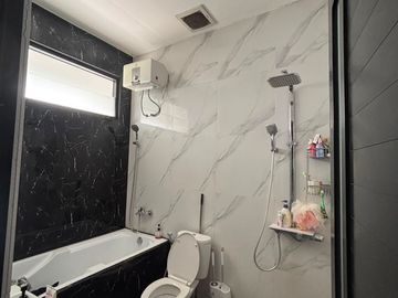 Rumah 2lt luas 6x15 90meter 3KT Metland Menteng Cakung