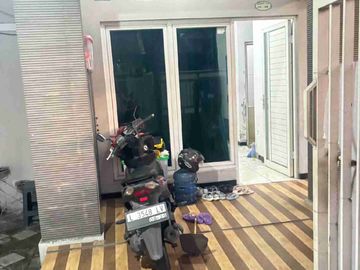 Rumah bisa jadi 2 rumah, Pondok Jati, Selangkah ke Lippo Mall & Tol, Sidoarjo Kota