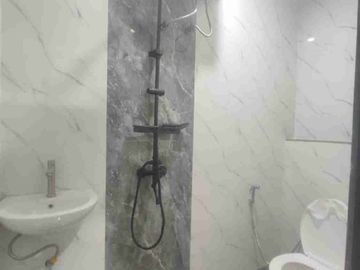 DI JUAL CEPAT RUMAH CANTIK FULL RENOVASI DI TIBAN