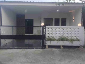 DI JUAL CEPAT RUMAH CANTIK FULL RENOVASI DI TIBAN