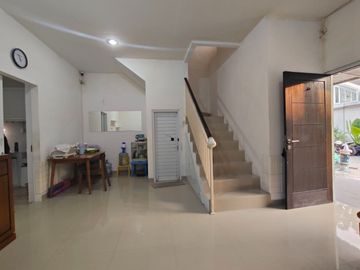 983 Rumah 2 Lt Modern Minimalis Siap Huni dekat Vila Dago Pamulang