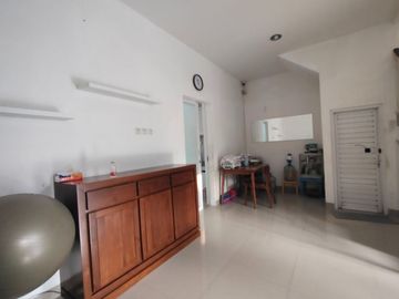 983 Rumah 2 Lt Modern Minimalis Siap Huni dekat Vila Dago Pamulang