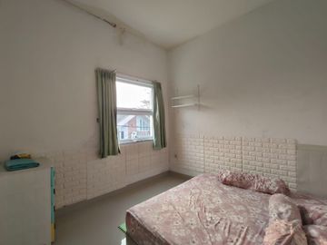 983 Rumah 2 Lt Modern Minimalis Siap Huni dekat Vila Dago Pamulang