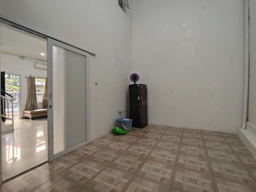 983 Rumah 2 Lt Modern Minimalis Siap Huni dekat Vila Dago Pamulang