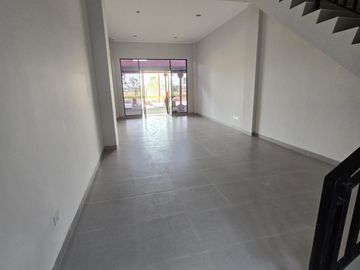 DIJUAL RUKO MEGA KUNINGAN PIK 2 – 3 LANTAI, HARGA NEGO